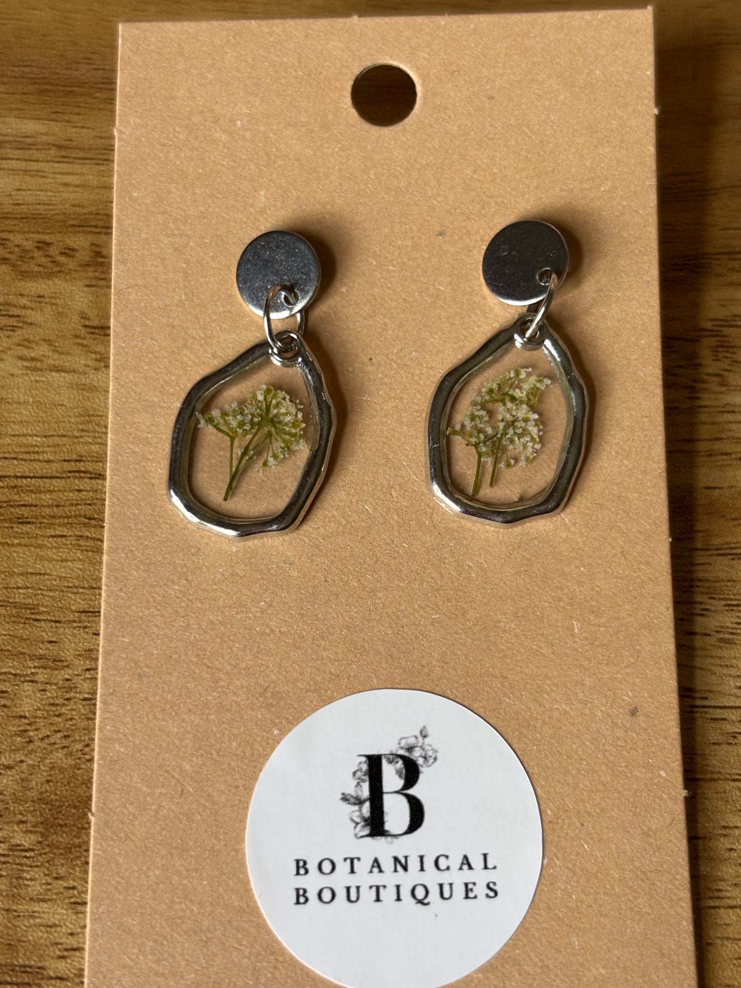 Queen Anne’s Lace flower earrings