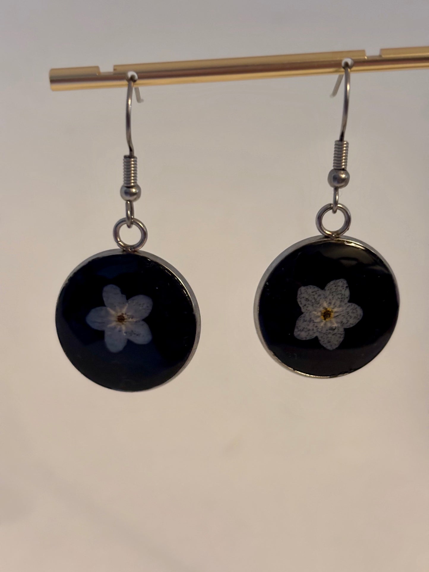 Forget-me-not dangling earrings (1 flower)